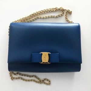 Ferragamo Zaffiro viola Miss Vara Bag, Brand new.